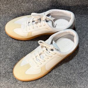 J. Crew White and Tan Women’s Sneakers Excellent Size 10